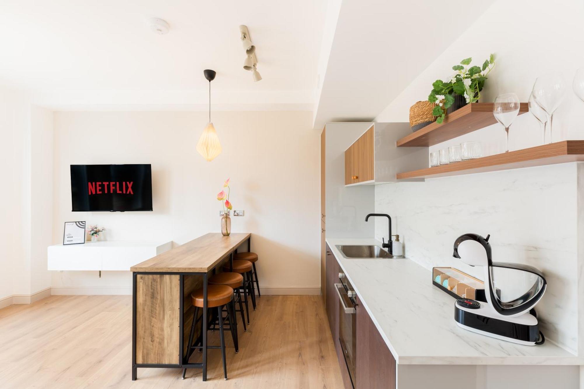 Yasuko Apartment Бирмингам Екстериор снимка